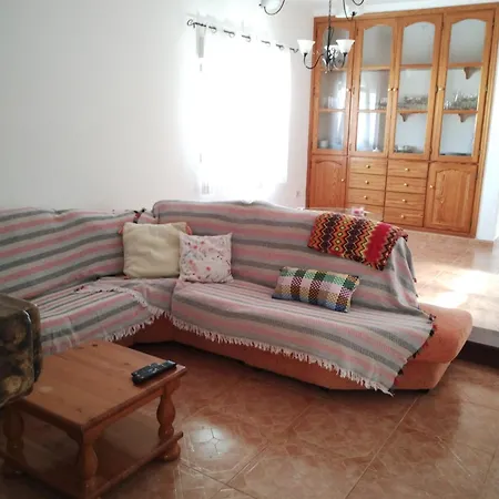 Сasa de vacaciones La Caldereta La Oliva